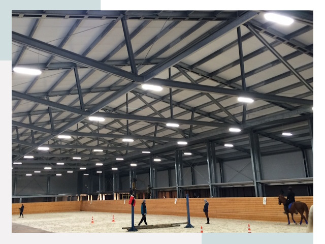 Строительство конных манежей от 625 руб в Сокол