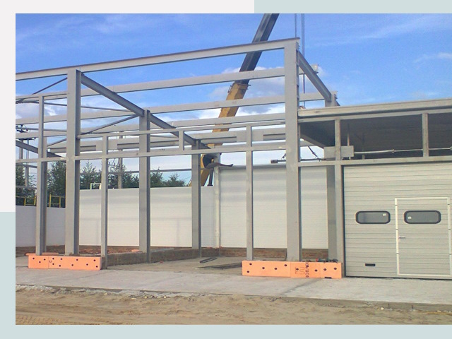 Строительство автосервисов от СтальСтрой-Скл по цене 625 руб.